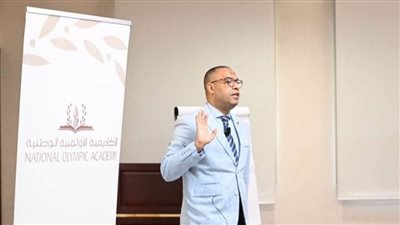 فضل الله: محمد صلاح منح العالم 8 دروس بتجديد عقده مع ليفربول