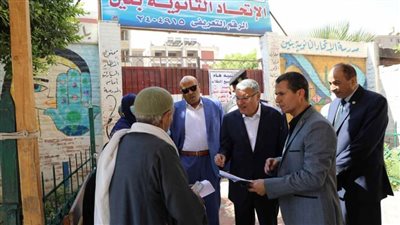 محافظ المنيا يتابع انتظام سير امتحانات الثانوية العامة ويشدد على منع الهواتف المحمولة للطلاب والمراقبين