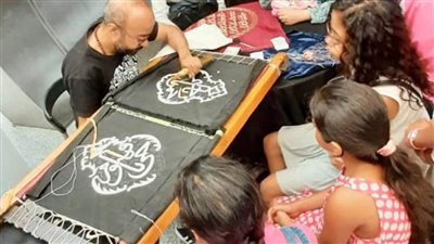 تعليم الخط العربي بفن السيرما بالمتحف القومي للحضارة