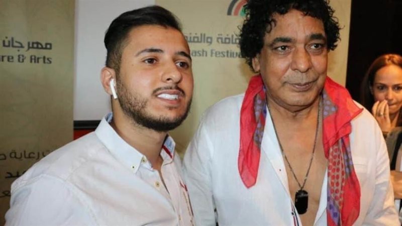 الفنان محمد منير