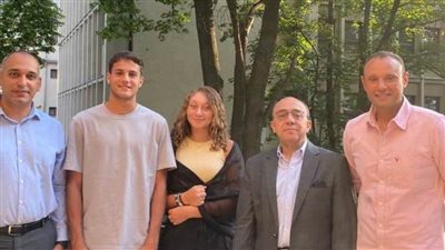 السفير المصري في التشيك يستقبل بعثة منتخب مصر للناشئين للتنس