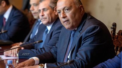 مصر وبريطانيا تتفقان على العمل بشكل مكثف لتنمية التجارة البينية والاستثمار