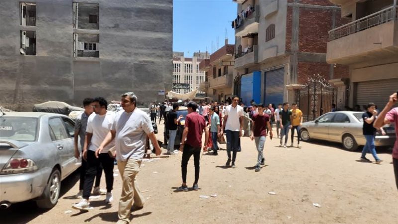 أثناء خروج الطلاب