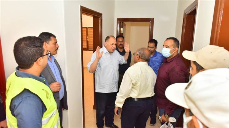 محافظ أسيوط يتفقد