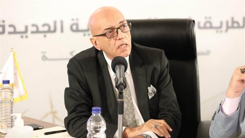 محمد سلماوي خلال