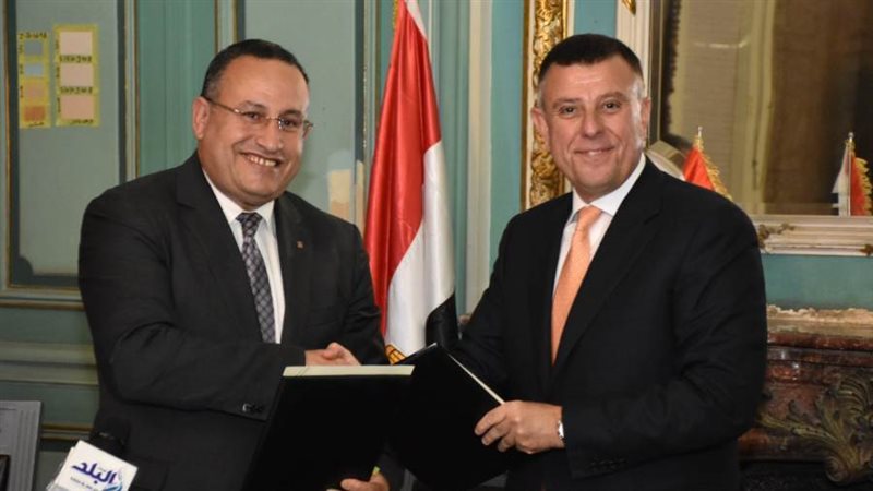 خلال توقيع الاتفاقية