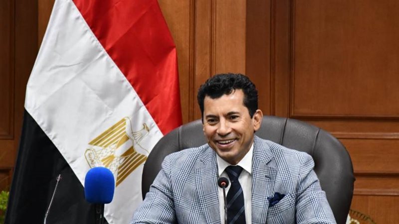 د. أشرف صبحى