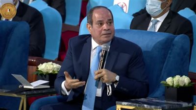 الرئيس السيسي: تكلفة الشبكات الرقمية المؤمنة بالعاصمة الإدارية الجديدة 100 مليار جنيه