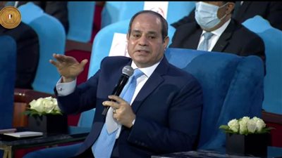 الرئيس السيسي يدعو إلى تغيير ثقافة التعليم في مصر والتوجه نحو التخصصات التكنولوجية الجديدة
