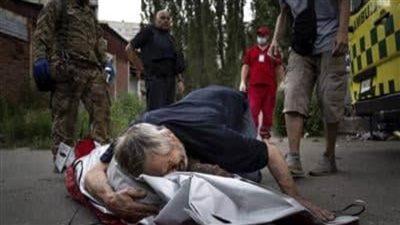 هذا كل شيء.. خرجت لإطعام القطط فالتهمتها نيران الحرب