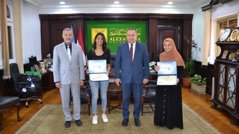 جانب من التكريم