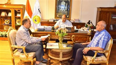 محافظ أسيوط يوافق على 130 طلب إجازة بمديرية التربية والتعليم