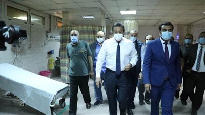 القائم بأعمال وزير الصحة يتفقد مستشفى وادي النطرون لمتابعة خطة التأمين الطبي للعيد