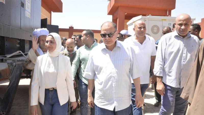 محافظ أسيوط يتفقد