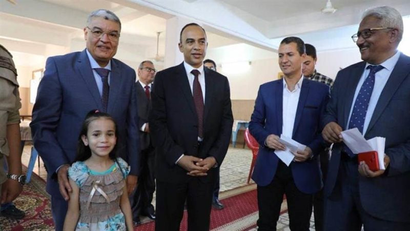 محافظ المنيا يهنئ