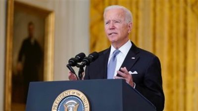 بايدن يؤكد عزمه على تطبيق قانون حظر الأسلحة الهجومية