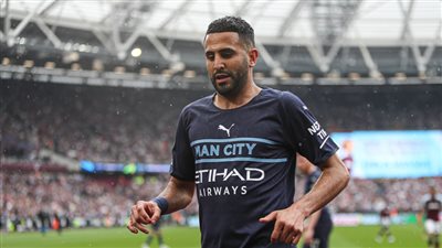 محرز يقترب من تمديد عقده مع مانشستر سيتي