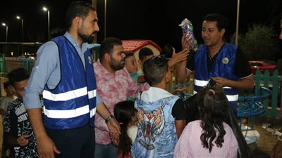 بالصور.. حُماة الوطن بسوهاج يوزع 1000 لعبة على أطفال المحافظة