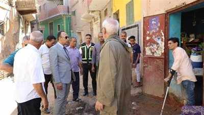 نائب محافظ المنيا يتابع حل مشكلة ارتفاع منسوب المياه الجوفية بمنسافيس 