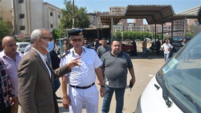 محافظ القليوبية يتفقد المواقف العمومية في 11 مدينة وحيًا لمتابعة الالتزام بالتعريفة