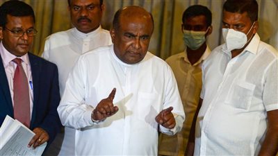 مشرعو سريلانكا يجتمعون غدا لبدء عملية اختيار رئيس جديد للبلاد