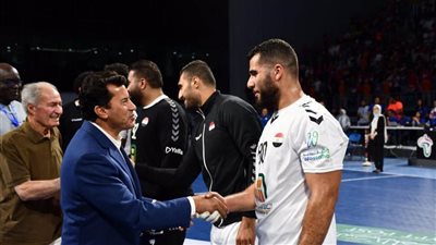 وزير الشباب والرياضة يُهنئ منتخب اليد بحسم التأهل للمونديال ونصف نهائي إفريقيا