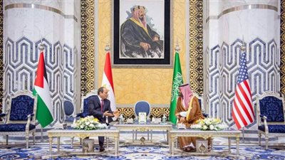 بالفيديو.. استقبال الرئيس السيسي بالمملكة العربية السعودية فور وصوله للمشاركة في 