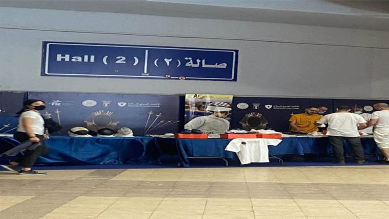 منتجات تحمل شعار