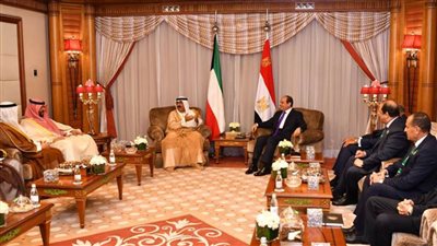  صحيفة كويتية تبرز تأكيد الرئيس السيسي الحرص على التنسيق مع الكويت تجاه تطورات المنطقة