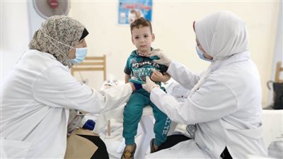 إصابة 3 أشخاص بإعياء شديد إثر تناول وجبة طعام فاسدة بالمنيا 