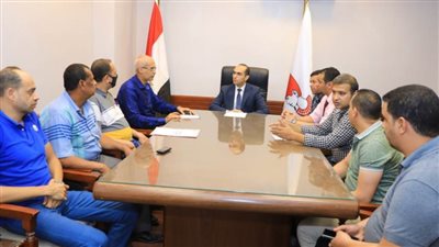 نائب محافظ سوهاج يترأس اجتماع اللجنة الفنية لمتابعة المراكز التكنولوجية 