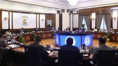 رئيس الوزراء يترأس الاجتماع الأول للجنة الوزارية للسياحة بعد إعادة تشكيلها