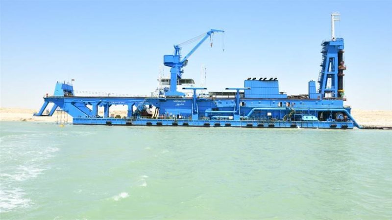 الكراكات في قناة