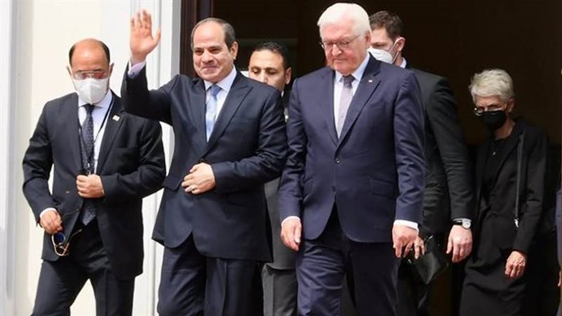 الرئيس السيسي يصل