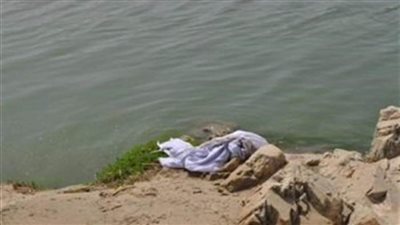 انتشال جثة غريق بترعة الإسماعيلية فى الخانكة 