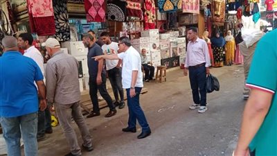 رفع الإشغالات والتعديات وغلق وتشميع كافتيريا ومصادرة مكبرات الصوت بالبحيرة