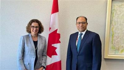 سفير مصر في كندا يسلم دعوة الرئيس السيسي لجستن ترودو لحضور قمة المناخ