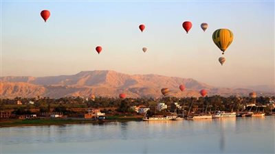 سلطة الطيران المدنى تقرر استئناف رحلات البالون الطائر بالأقصر.. غداً