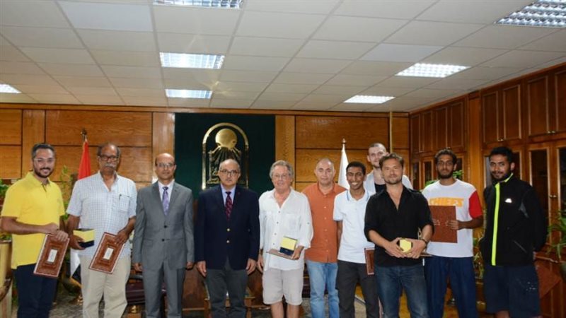 تكريم ضيوف جامعة