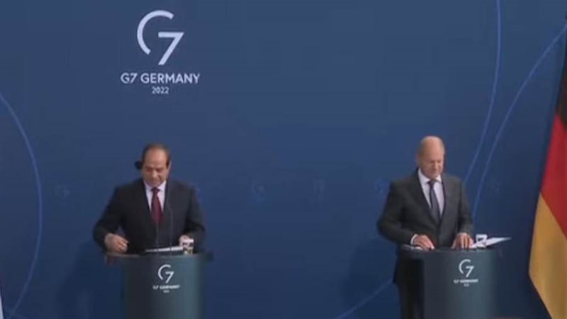 مؤتمر صحفي للرئيس