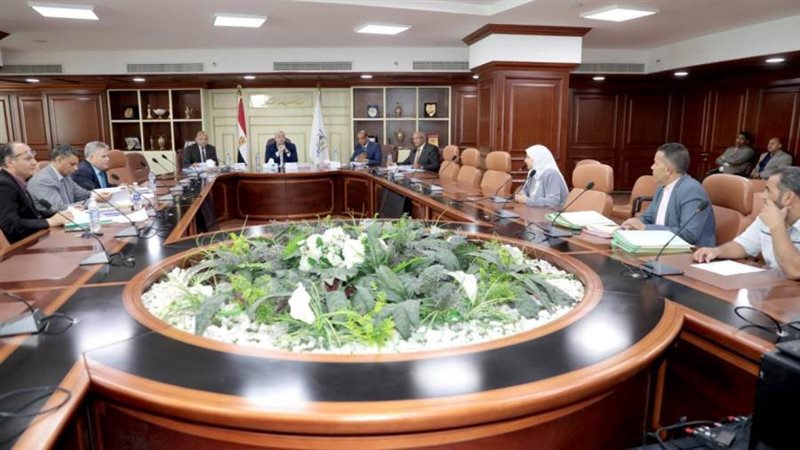 لجنة القيادات ببنى