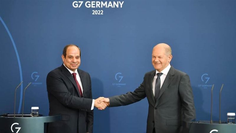 بحضور الرئيس عبد