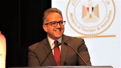 وزير السياحة : رئيس الوزراء يصدر قرارا بتشكيل لجنة لإصدارالقواعد والإجراءات الخاصة بالتصوير