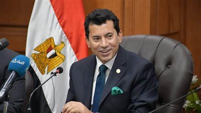 إصابة وزير الرياضة بفيروس كورونا والتزامه بالعزل المنزلي