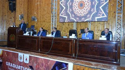 جامعة سوهاج تحتفل بتخريج الدفعة الثالثة من طلاب برنامج الترجمة الألمانية