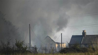 لليوم الثالث.. توقف حركة القطارات في بريطانيا.. والحرائق تحاصر لندن