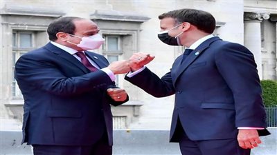 الرئيس عبد الفتاح السيسي يقوم بزيارة رسمية إلى العاصمة الفرنسية باريس