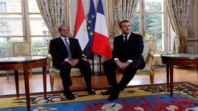 الرئيس السيسي يعقد جلسة مباحثات ثنائية مع نظيره الفرنسي بقصر الإليزيه 