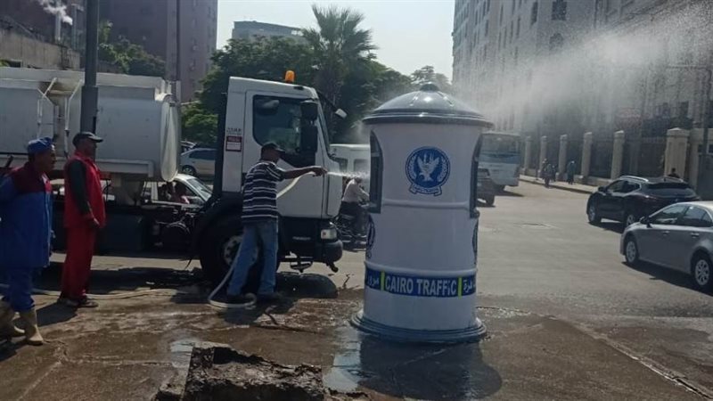 جانب من أعمال نظافة