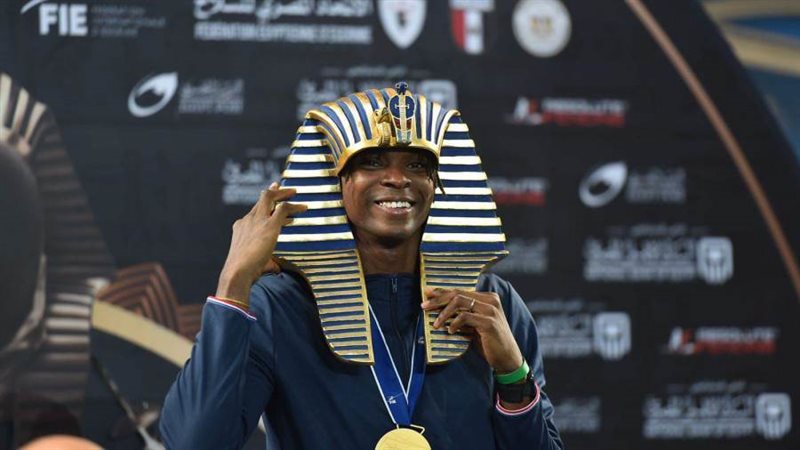 الفرنسي إنزو ليفور